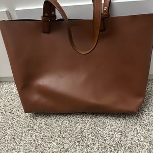 Fossil Tote Bag. Chestnut with magnetic closure.